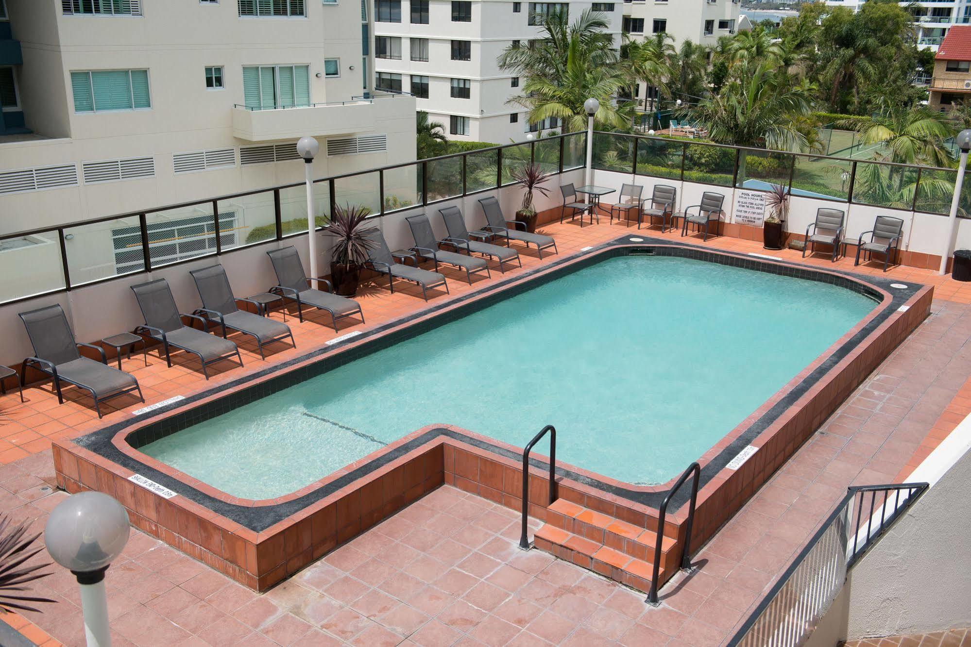 Sandy Point Beach Resort Гоулд Коуст Екстериор снимка