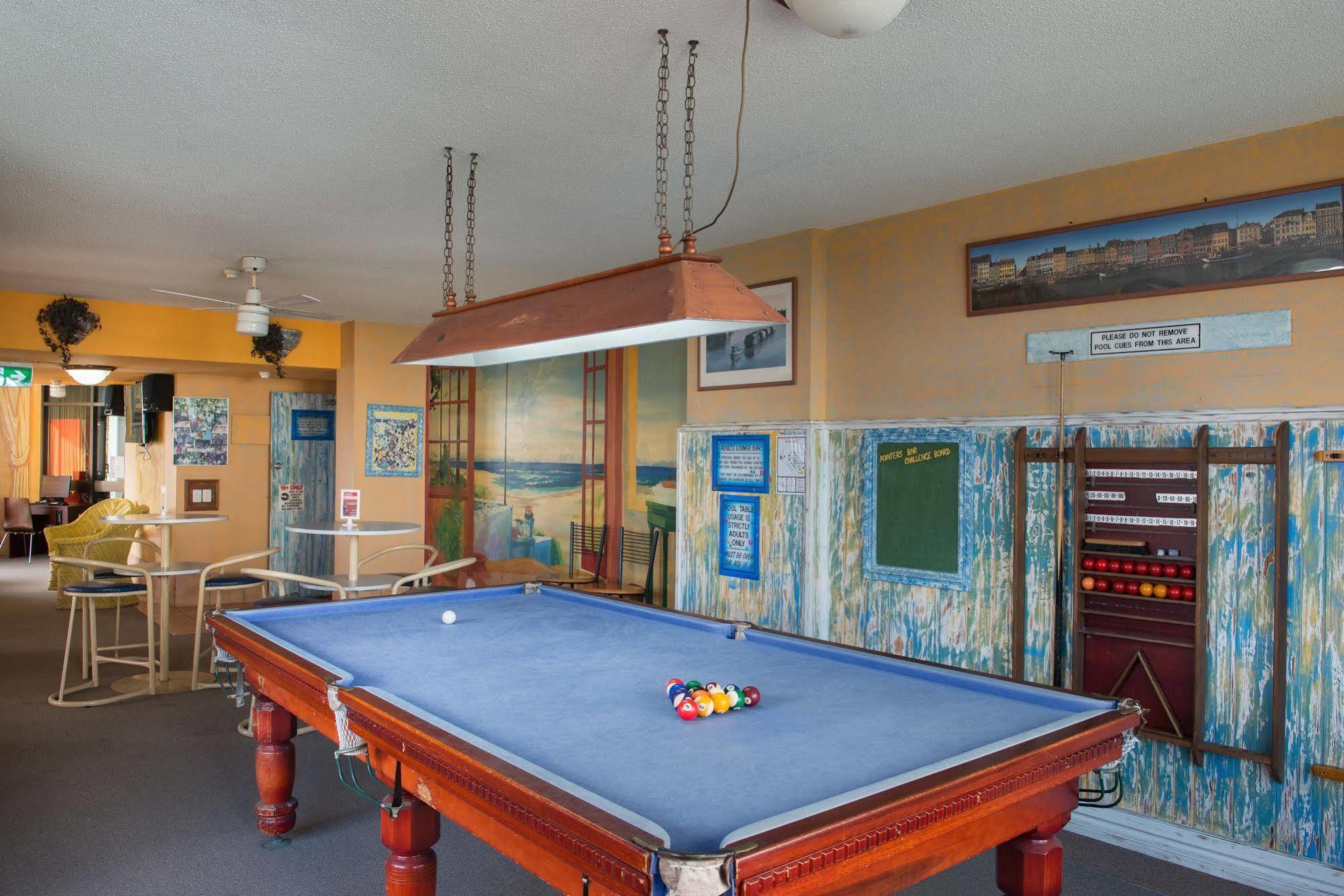 Sandy Point Beach Resort Гоулд Коуст Екстериор снимка